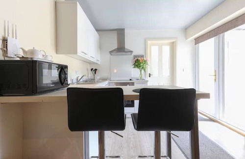 Carleton House | Wend Gardens, Carleton, Skipton. Pet friendly.