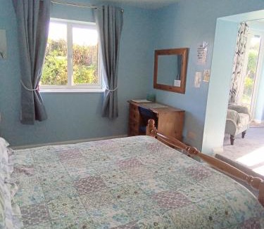 Bude Bed & Breakfast | West Point B&B