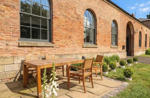 Retford House | West Stable