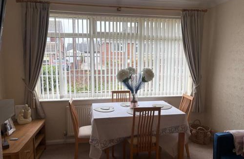 Mirfield House | Westfields Bungalow