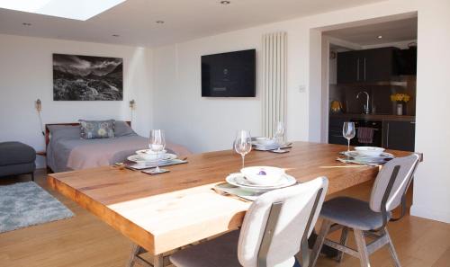 Whashton Apartment | Whashton Studio