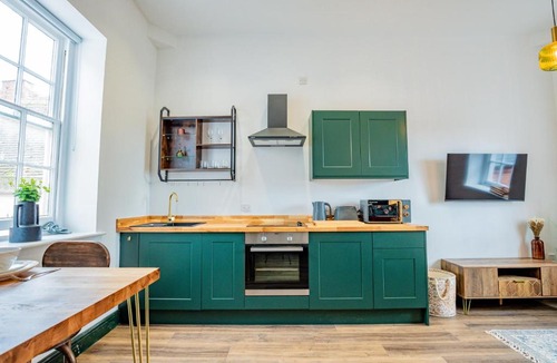 Pontrilas Apartment | WhiskAwayStays - Foregate Studio No 6