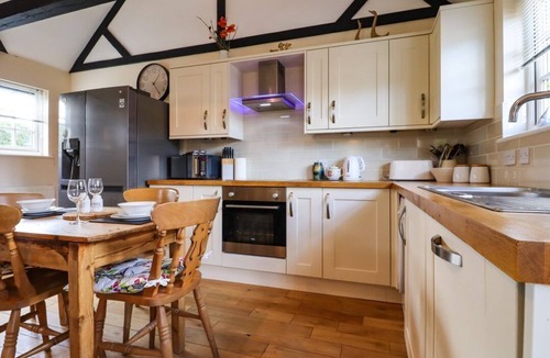 Battle Cottage | White Hart Stables, Catsfield
