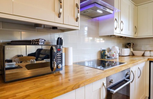 Battle Cottage | White Hart Stables, Catsfield