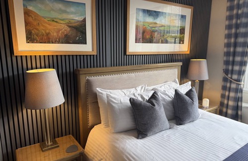 Wadsworth Hotel | White Lion Hotel