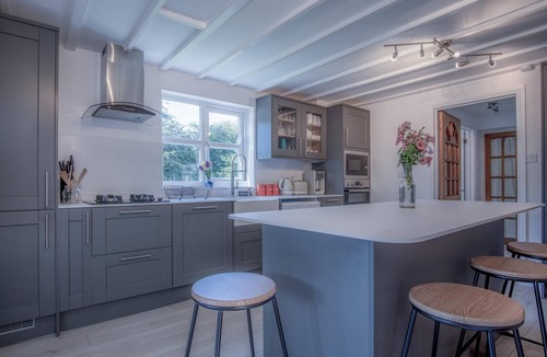 Narberth House | White Mill - 4 Bed Holiday Home - Lampeter Velfrey