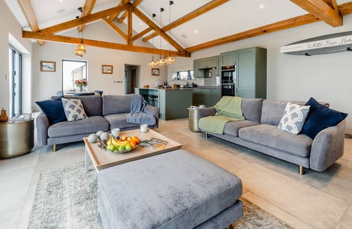 Mabe House | White Rose Barn - Three Bedroom House, Sleeps 6
