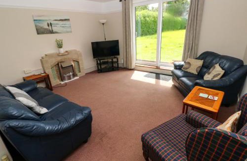 Haverfordwest House | White Thorns