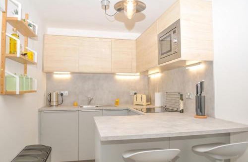 Gosport House | Whitsun Cottage - A cosy one bedroom Victorian cottage sleeping up to 3 guests