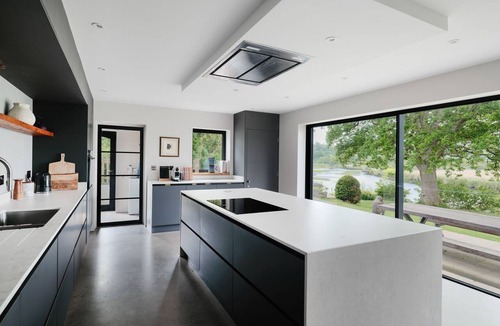 Cardigan Villa | Wild Waters - Five Bedroom Villa, Sleeps 10