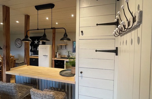 Littlebredy House | Willow Barn on the Vineyard - A tranquil getaway in a beautiful setting for 2