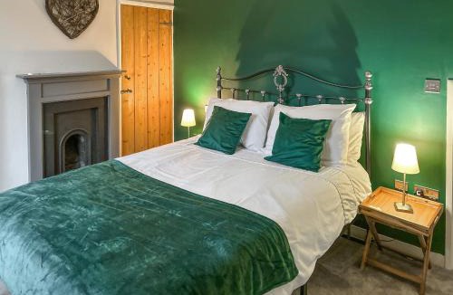 Beverley House | Willow Cottage