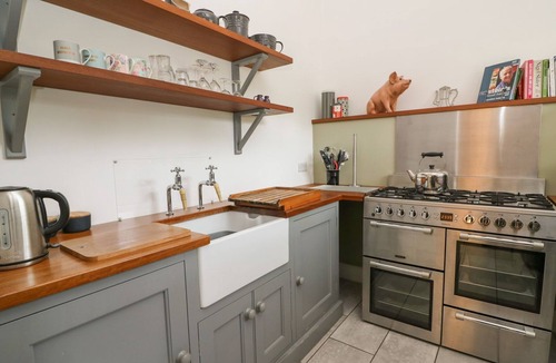 Llanilar House | WILLOW COTTAGE, romantic, character holiday cottage in Llanilar