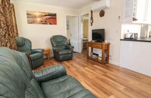 Liskeard House | Willow Lodge