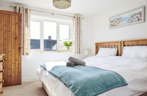 Barnstaple House | Willow - Ukc9530
