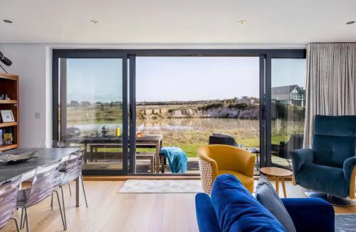 Holworth House | Willowmere