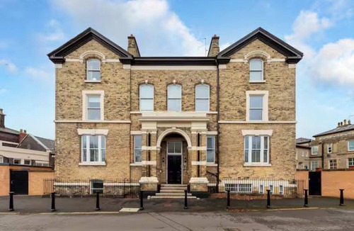 Sefton Park Apartment | 'Windemere Terrace' Liverpool 2 Bed | WiFi/Parking - Pass the Keys