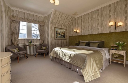 Walkerburn Bed & Breakfast | Windlestraw Guesthouse