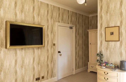 Walkerburn House | Windlestraw Guesthouse