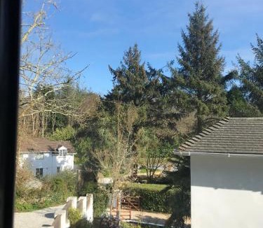 Carlyon Apartment | Winnie's Corner - Self Contained within the grounds of another property, in an idyllic wooded setting