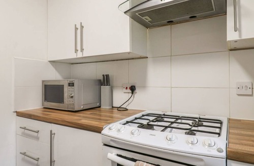 Leavesden Apartment | Wizard's Hideaway, Watford
