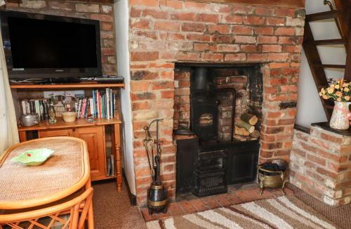 Horncastle House | Woldsend Cottage