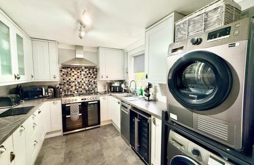 Lincoln House | Wolsey Way sleeps 5