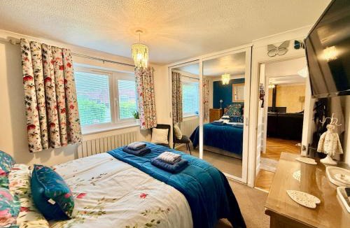 Lincoln House | Wolsey Way sleeps 5