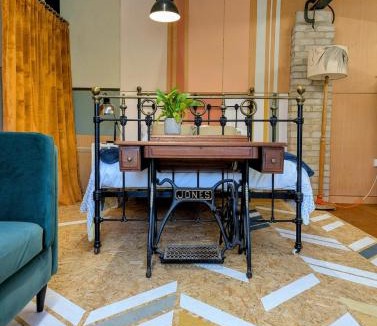 Hassocks Apartment | Woodside Studio
