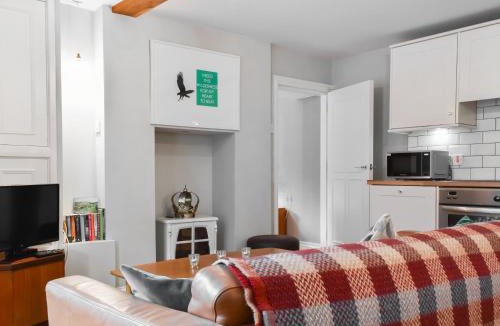 Hayfield Apartment | Woolpack Studio