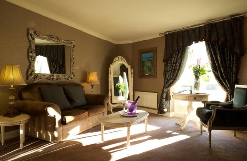 Rossett Hotel | Wrexham Llyndir Hotel by Belvilla