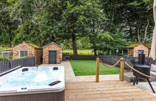 Selkirk House | Yarrow cottage