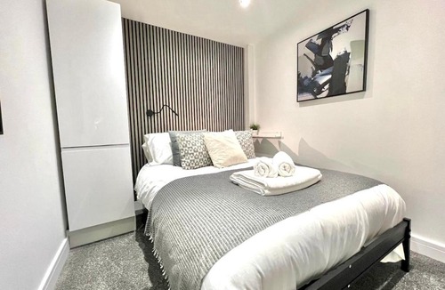 Worcester Apartment | Yastayzzz at Studio 3 Bransford Road