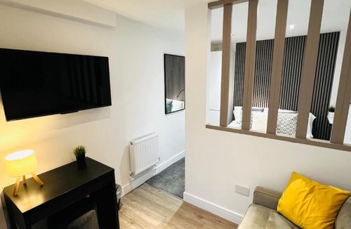 Worcester Apartment | Yastayzzz at Studio 3 Bransford Road