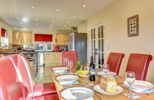 Nantgarw House | Ysgubor y Coed