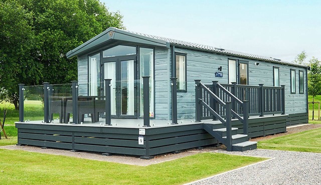 1 bedroom accommodation in Landford, Nr Salisbury