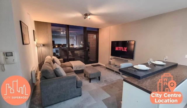 2 Bed Castlefield Flat Canalside
