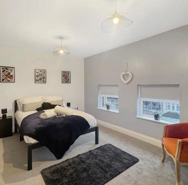 2 Bed Central Grantham Sleeps 6 Free Parking Free Gym Access