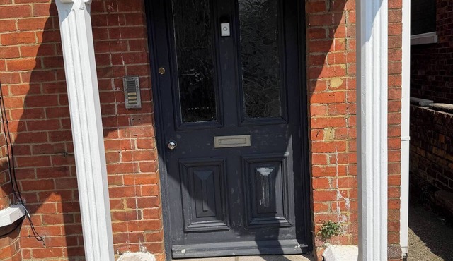 2 Bed Folkestone Flat, Town, Rail, Channel Tunnel
