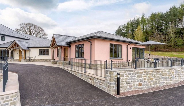 2 Bed in Usk- (oc-82391)