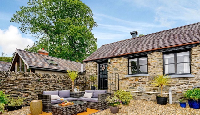 2 bedroom accommodation in Furnace, near Machynlleth