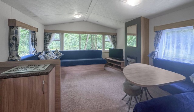 2 bedroom accommodation in Hevingham