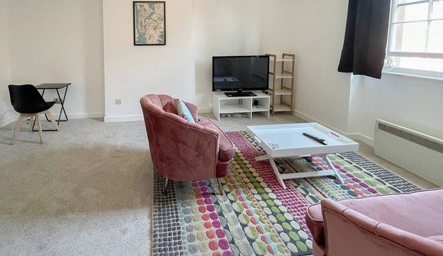 2 bedroom accommodation in Bristol