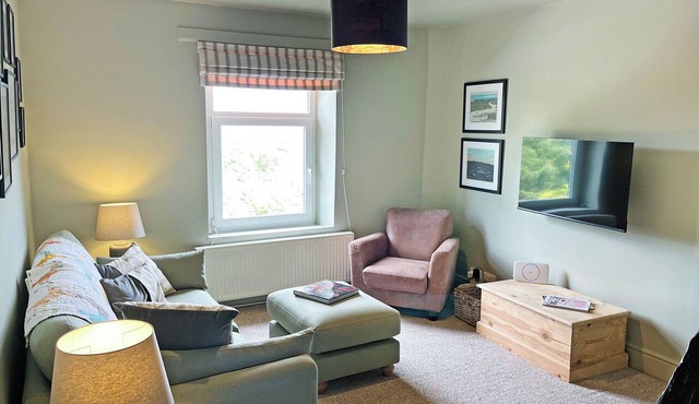 2 bedroom accommodation in Burley Woodhead, near Ilkley