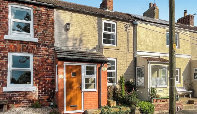 2 bedroom accommodation in Loftus