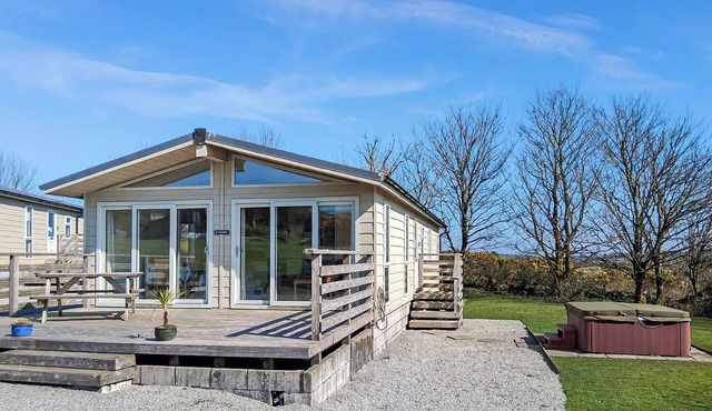 3 bedroom accommodation in Carnmenellis, Nr Falmouth