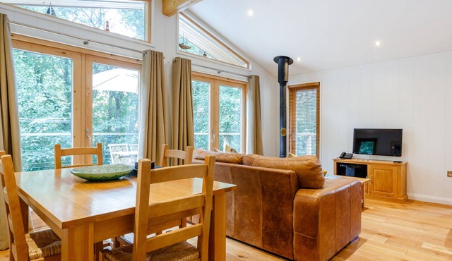 8 Streamside in Looe