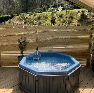 Beauslodge Authentic Log Cabin With Private Hot Tub
