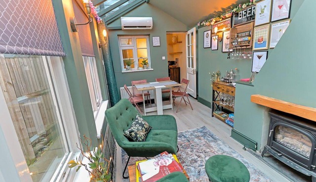 Beautiful 3-bed Cottage in Burnham-on-crouch