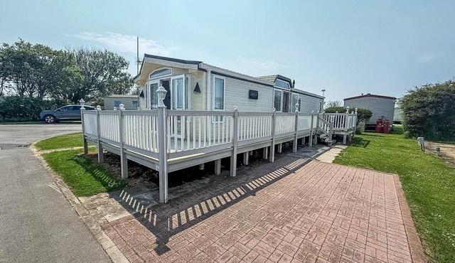 Beautiful caravan for hire at Skipsea Sands Holiday Park ref 41098SF